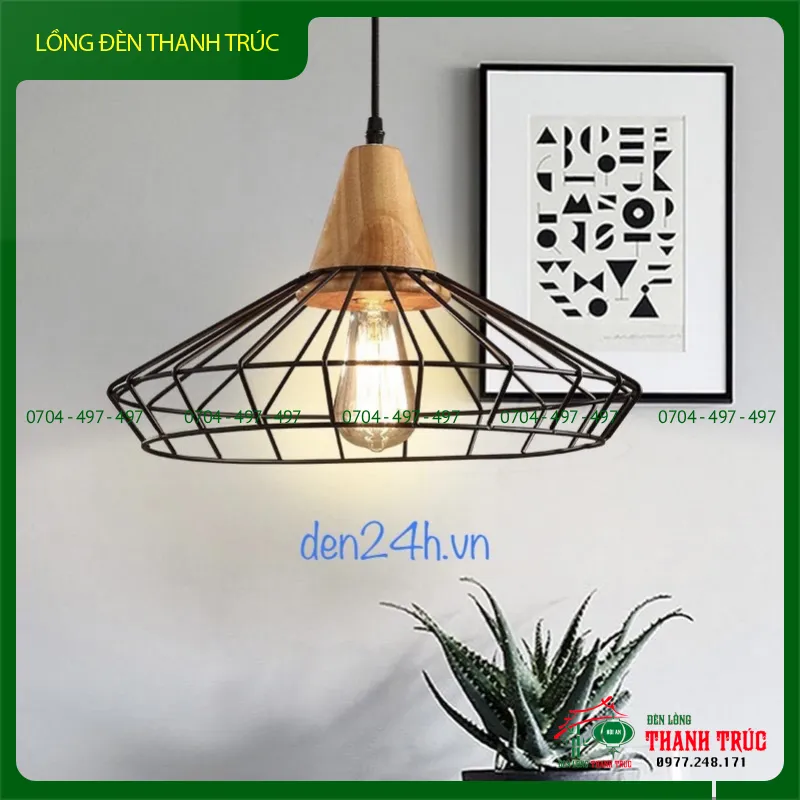 Lồng đèn sắt nghệ thuật cán gỗ
