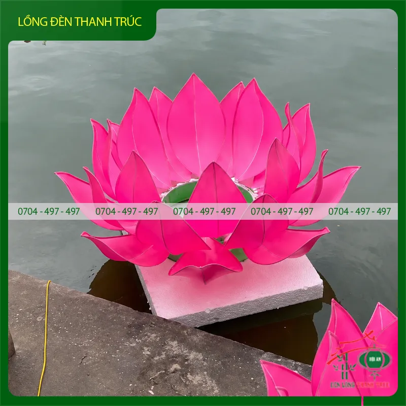Lồng Đèn Hoa Sen Khổng Lồ
