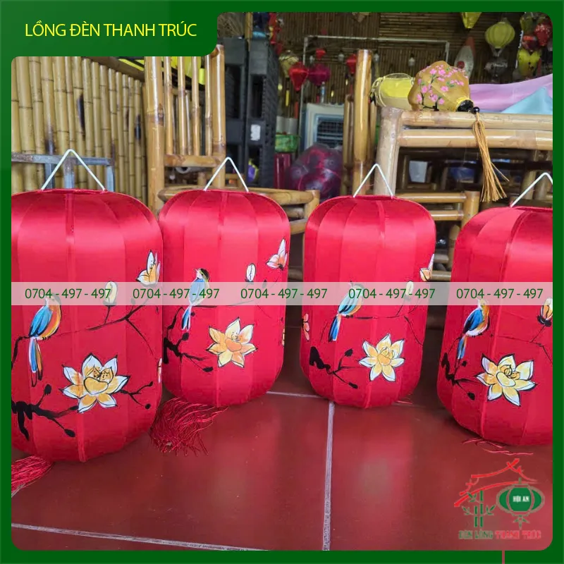 Lồng đèn sắt kiểu trụ họa sĩ vẽ tay