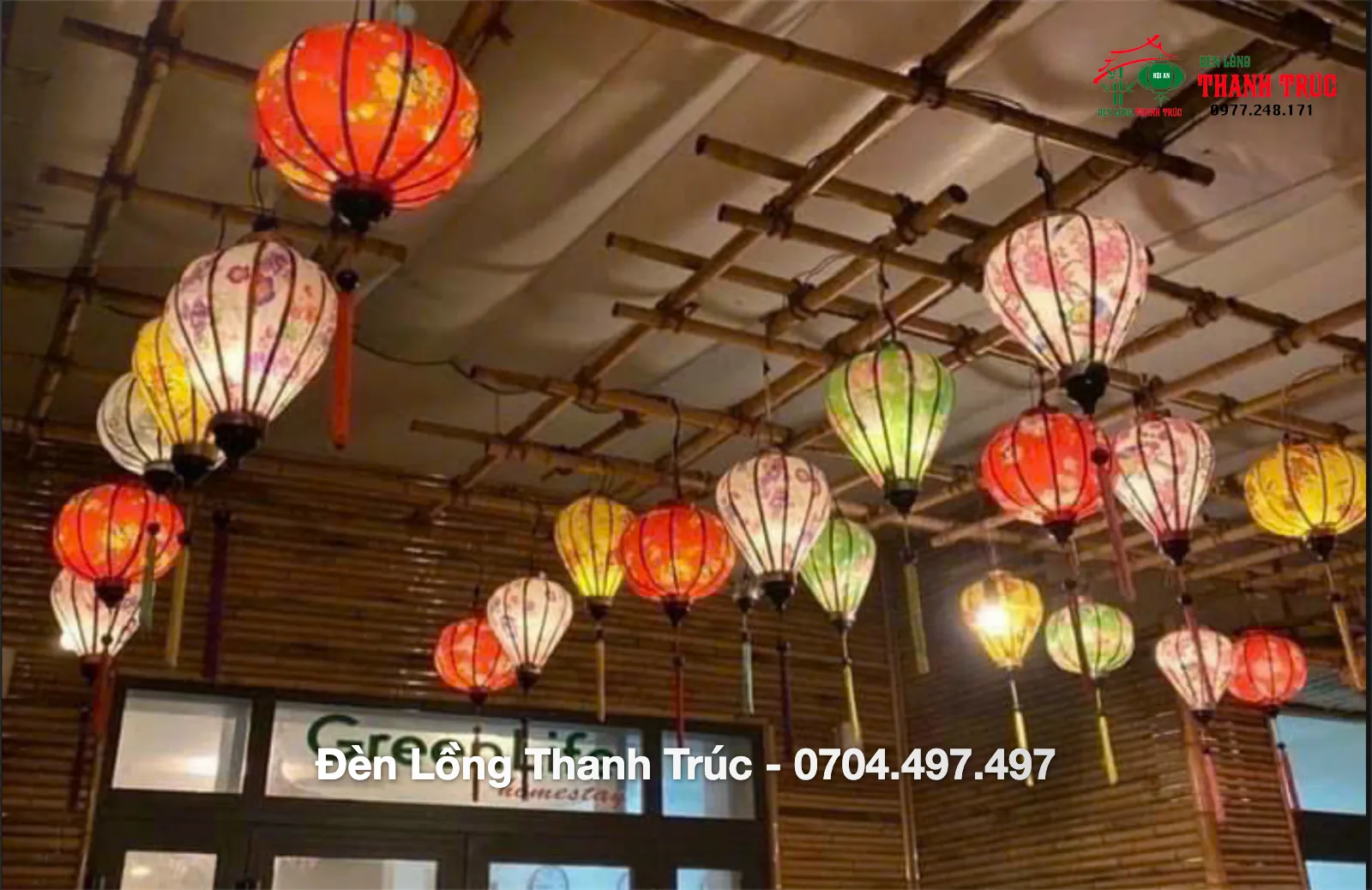 Mẫu lồng đèn khung sắt bọc vải bền bỉ thích hợp trang trí ngoài trời tại Gia Lai