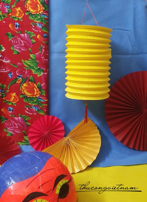 Xưởng sản xuất lồng đèn xếp Thanh Trúc quy trình gia công thủ công tỉ mỉ tại xưởng sản xuất lồng đèn xếp Thanh Trúc chuyên nghiệp